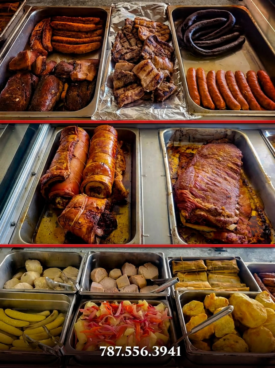 Bandejas del buffet con carnes ahumadas, longaniza, morcilla, salchichas, pernil, costillas y acompañamientos criollos